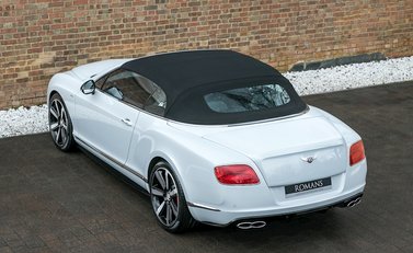 Bentley Continental GT GTC V8 S Mulliner 11