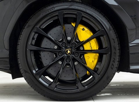 Lamborghini Urus 8