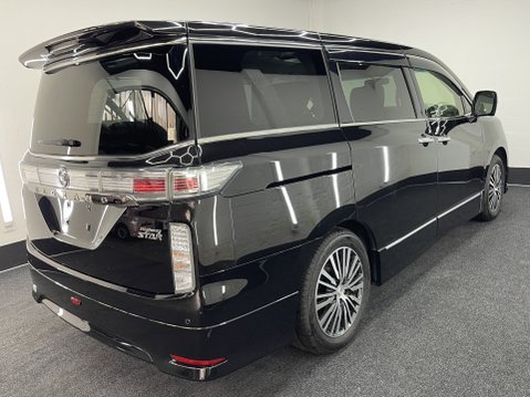 Nissan Elgrand E52 3.5 V6 4WD Highway Star, PNE52 10