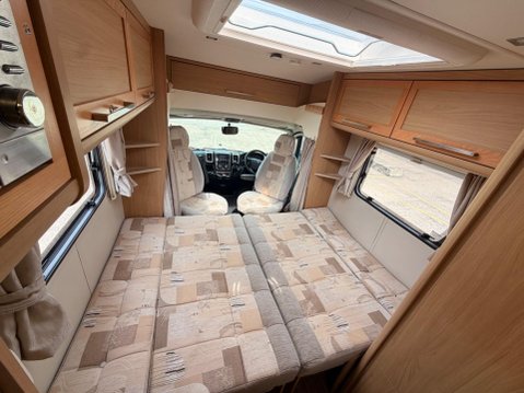 Elddis Majestic 8