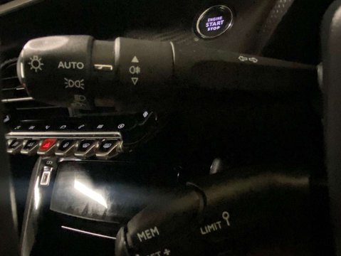 Peugeot 2008 2008 GT EV 5dr 17