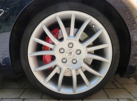 Maserati Granturismo S 11