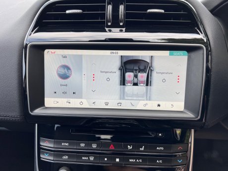 Jaguar XE 2.0i Portfolio Auto AWD Euro 6 (s/s) 4dr 27