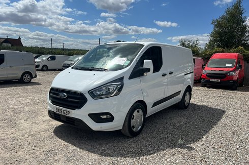 Ford Transit Custom AUTO SWB L1H1 Low Roof Trend Air Con Sensors Tow Bar EURO 6 NO VAT