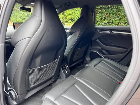 Audi S3 2.0 TFSI Black Edition Sportback S Tronic quattro Euro 6 (s/s) 5dr 31