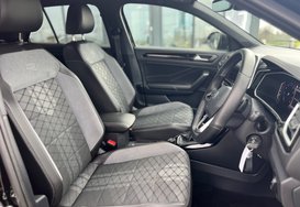 Volkswagen T-Roc R-LINE 2.0 TSI 4MOTION DSG AUTOMATIC 18