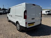 Renault Trafic AUTO SWB L1H1 Low Roof Business SL29 Air Con Sensors EURO 6 10