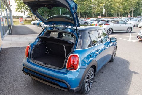 Mini Hatch COOPER EXCLUSIVE 35