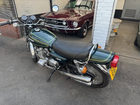 Kawasaki Z900 A4 45