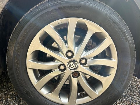 Toyota Yaris 1.33 Dual VVT-i Icon Euro 6 5dr 25