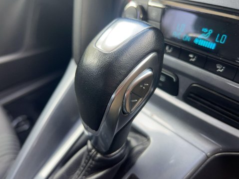 Ford Focus 1.6 Titanium Navigator Powershift Euro 5 5dr 39