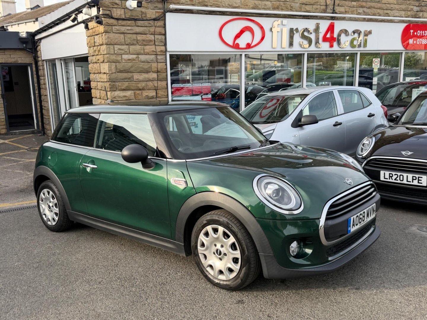 2018 MINI Hatch — image 3