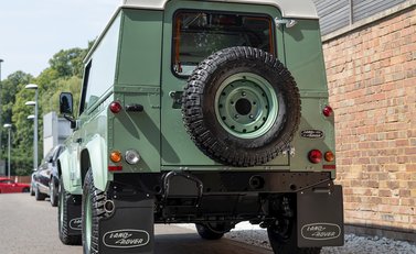 Land Rover Defender 90 Heritage Hard Top 20