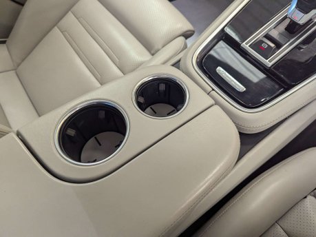 Porsche Panamera 2.9 Panamera 4 E-Hybrid Semi-Auto 4WD 5dr 65