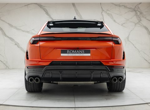 Lamborghini Urus PERFORMANTE 8