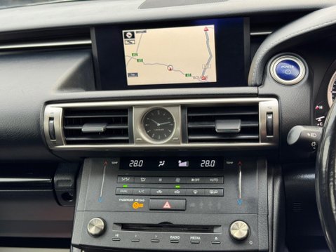 Lexus Is 2.5 300h Executive Edition E-CVT Euro 6 (s/s) 4dr 14