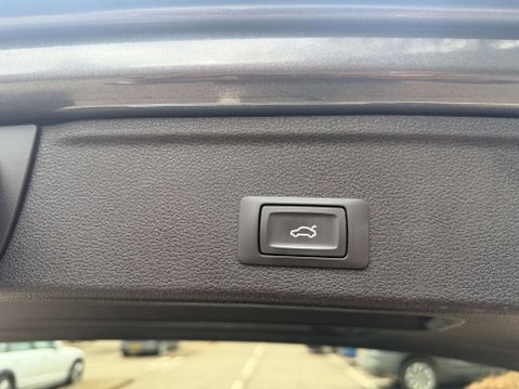 Audi A4 2.0 A4 Black Edition TFSI Semi-Auto 5dr 39