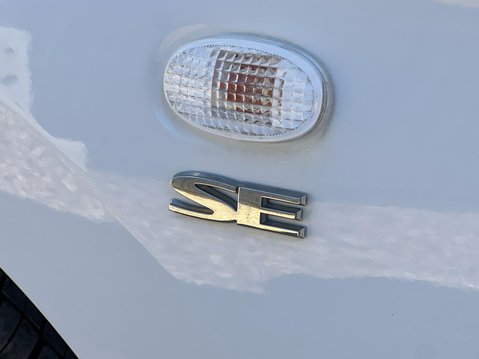 Vauxhall Viva SE AC 18