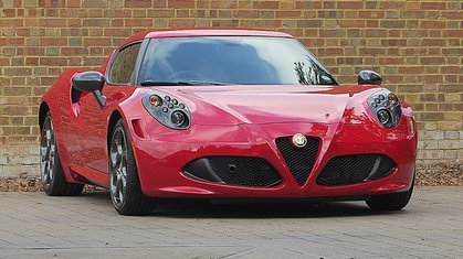  The Alfa Romeo 4C Officially Revealed