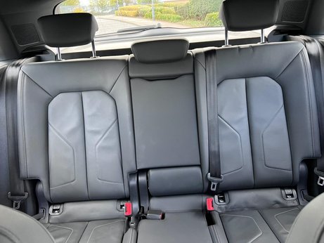 Audi Q3 1.5 TFSI CoD 35 S line S Tronic Euro 6 (s/s) 5dr 29