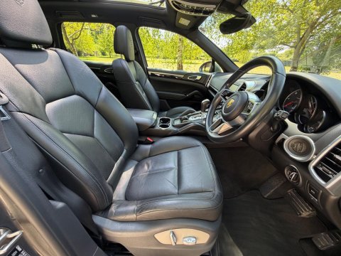 Porsche Cayenne D V6 TIPTRONIC S 34