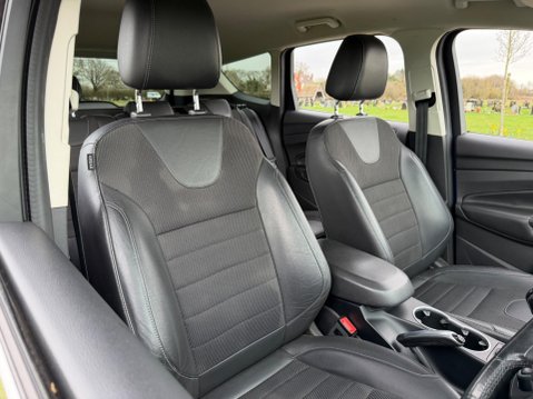 Ford Kuga 2.0 TDCi Titanium 2WD Euro 6 (s/s) 5dr 27