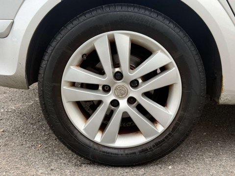 Vauxhall Astra 1.6i 16v SXi Hatchback 5dr Petrol Manual (155 g/km, 113 bhp) 41
