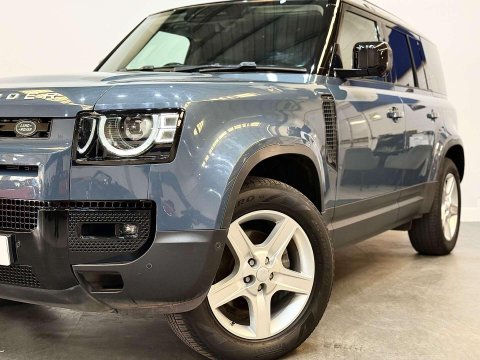 Land Rover Defender 3.0 D250 MHEV SE Hard Top SUV 5dr Diesel Auto 4WD MWB Euro 6 (s/s) (250 ps) 15