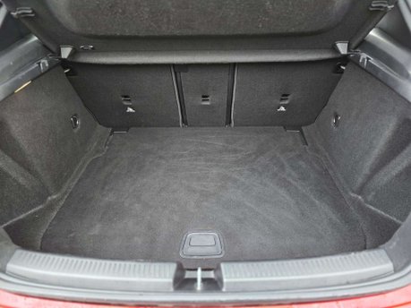 Mercedes-Benz A Class 1.3 A200 AMG Line (Executive) Hatchback 5dr Petrol 7G-DCT Euro 6 (s/s) (163 37
