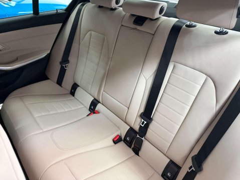 BMW 3 Series 2.0 320d M Sport Saloon 4dr Diesel Auto Euro 6 (s/s) (190 ps) 42