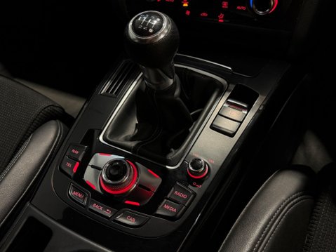 Audi A4 2.0 TDI S line quattro Euro 5 (s/s) 5dr 21