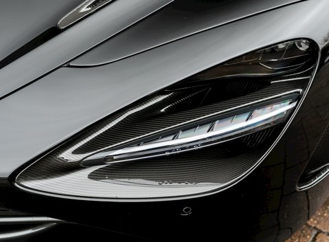 McLaren 720S 25