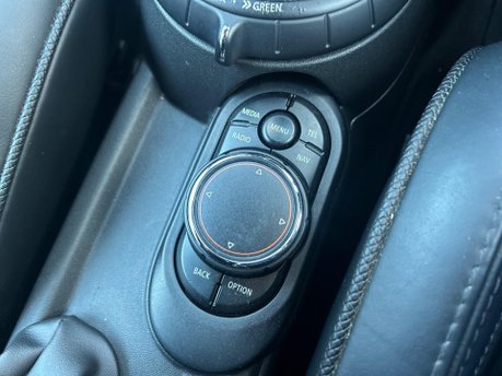 Mini Convertible 2.0 Cooper S Euro 6 (s/s) 2dr 25