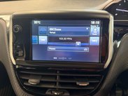 Peugeot 2008 1.2 PureTech Urban Cross Euro 6 (s/s) 5dr 23