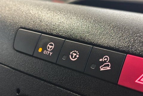 Iveco Daily 70C18V Welfare/Workshop Van - Air Conditioning 34