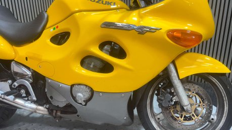 Suzuki GSX 1999 ALL COMPLETE 39K SPARES OR REPAIR PROJECT 600CC 28