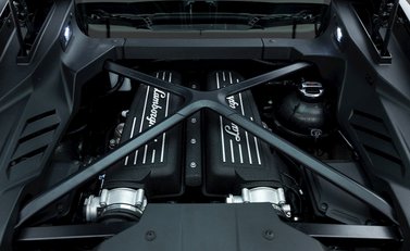 Lamborghini Huracan LP640-4 EVO 24