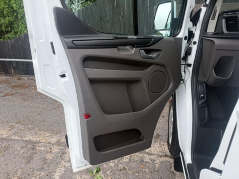 Ford Transit Custom 300 TREND P/V ECOBLUE 25