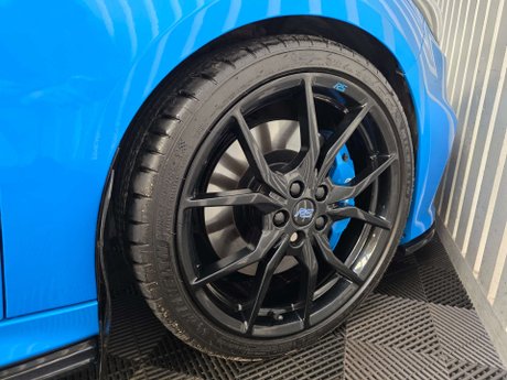 Ford Focus 2.3T EcoBoost RS Hatchback 5dr Petrol Manual AWD Euro 6 (s/s) (350 ps) 29