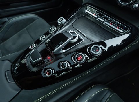 Mercedes-Benz Amg GT S PREMIUM 22