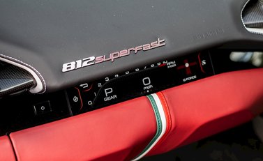 Ferrari 812 Superfast 21