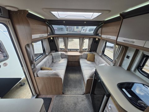 Coachman VIP 545/4  8