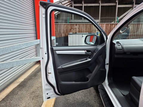 Isuzu D-Max UTAH DCB AUTO 21