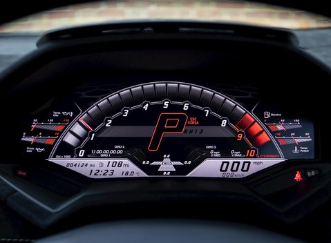 Lamborghini Huracan LP640-4 Performante 15