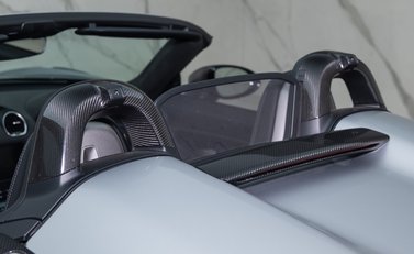 Porsche 718 SPYDER RS 37