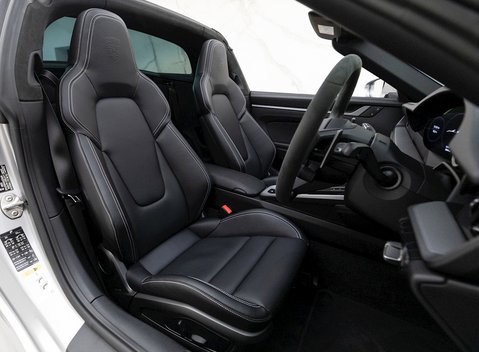 Porsche 911 Targa 4S (992) 13