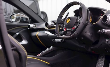 Ferrari 812 Superfast 11