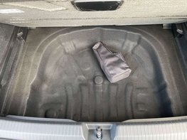 Volkswagen Golf 1.5 Golf R-Line TSI 5dr 76