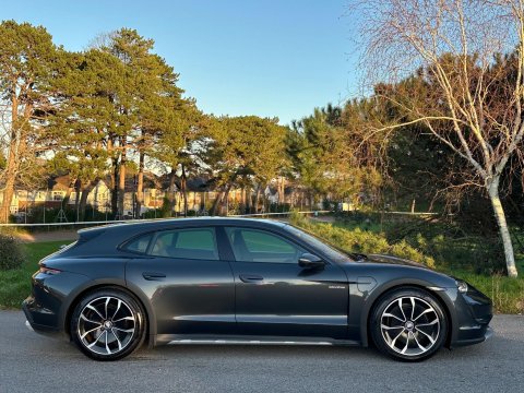 Porsche Taycan Performance Plus 93.4kWh 4 Cross Turismo Auto 4WD 5dr (11kW Charger) 5