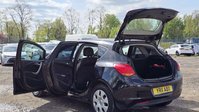 Vauxhall Astra 1.6 16v Exclusiv Hatchback 5dr Petrol Auto Euro 5 (115 ps) 9